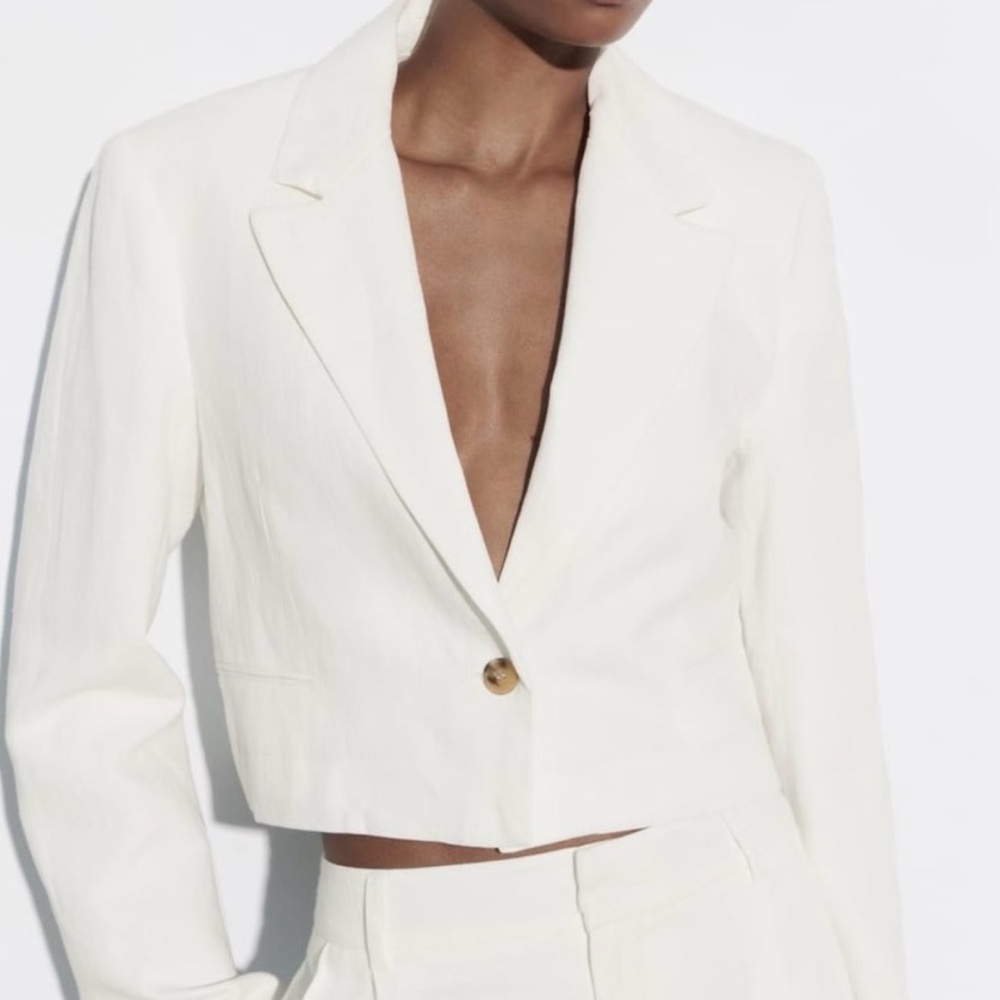 White Zara blazer